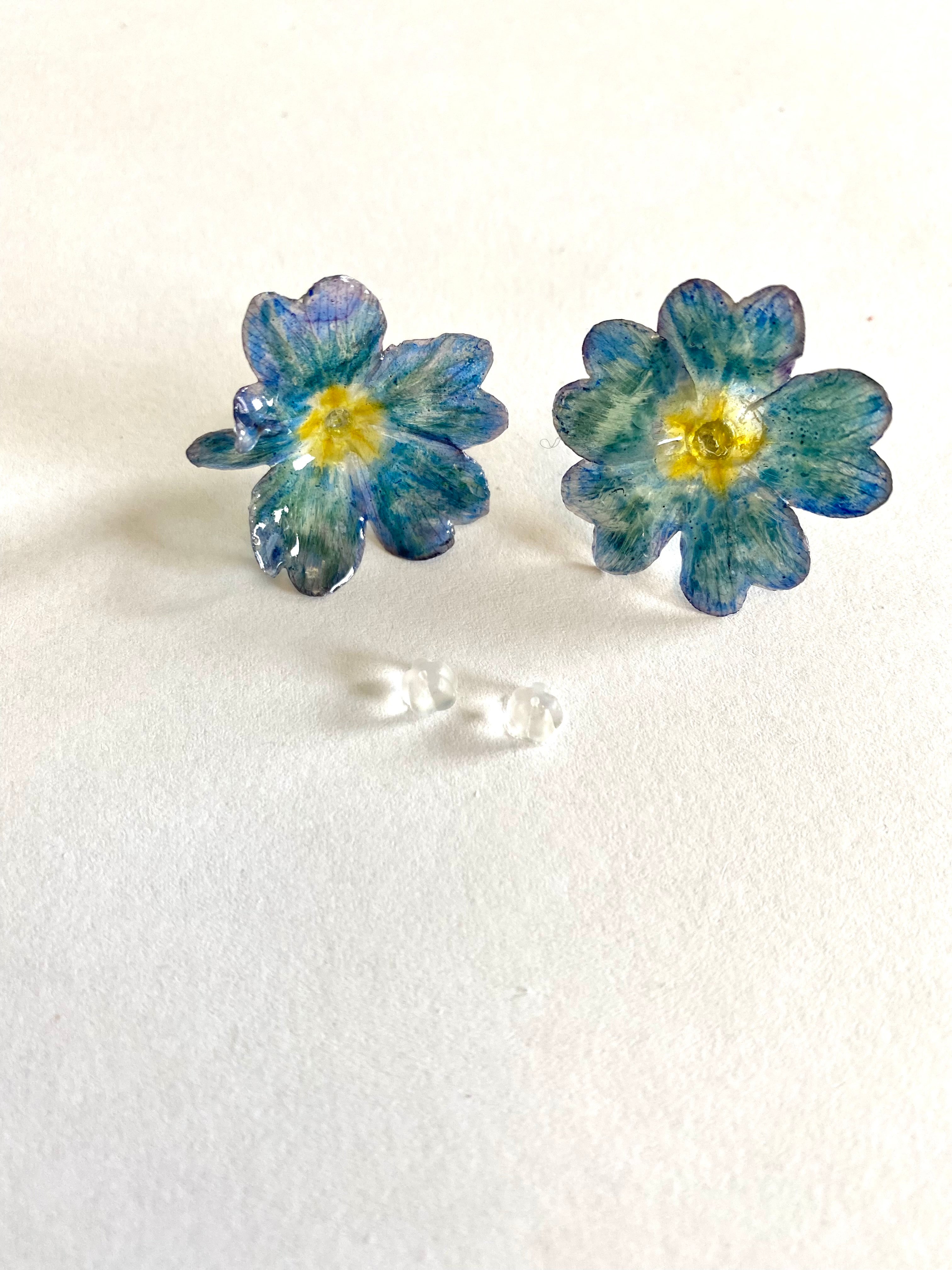 Cercei din primule (Primula vulgaris)
